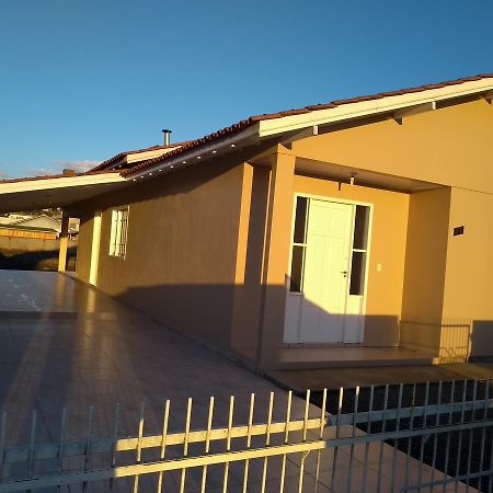 Casa Karina Villa อูรูบิซิ ภายนอก รูปภาพ